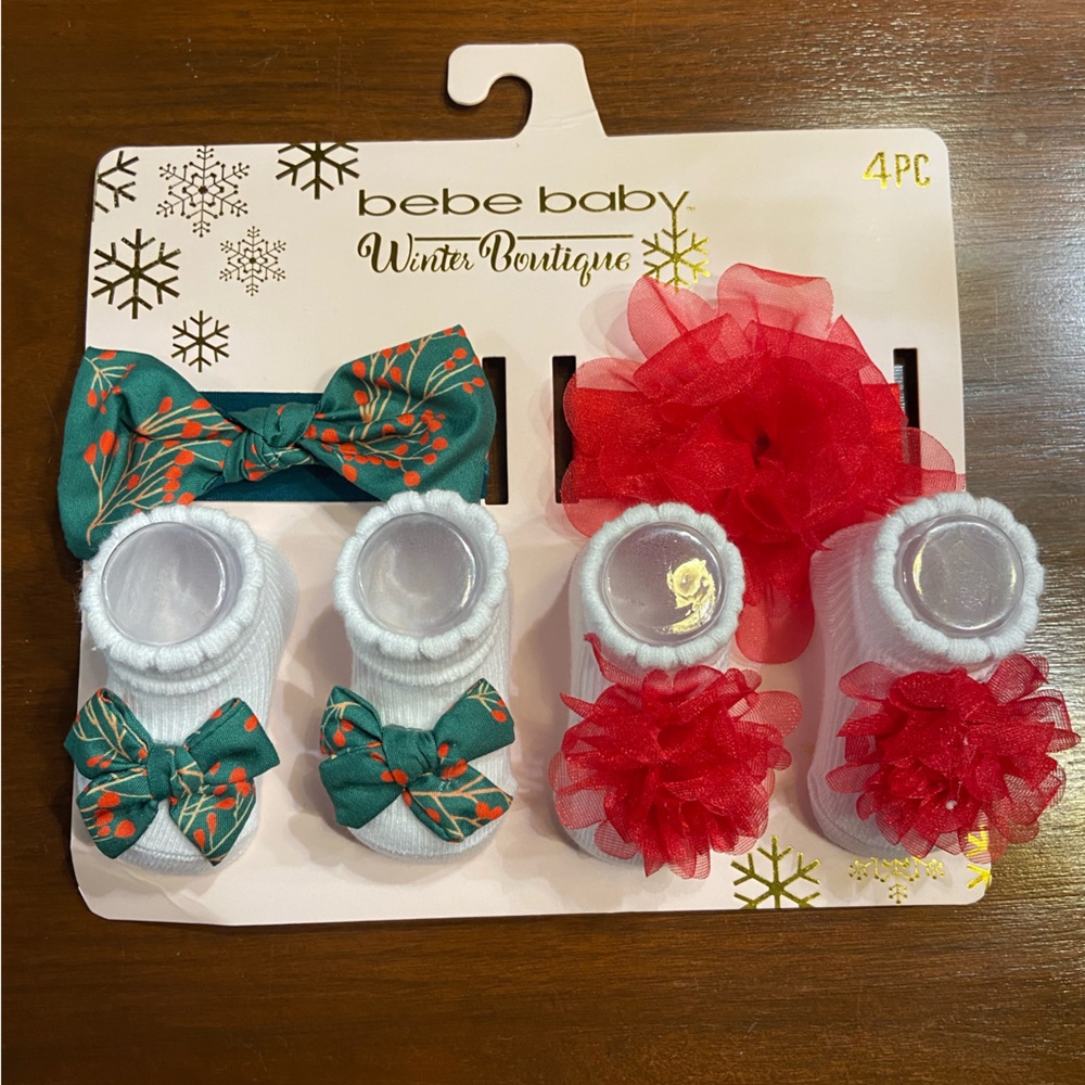 Bebe baby booties and bows set